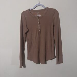 Aerie Henley Shirt Womens Medium Tan Long Sleeve Waffle Knit Thermal Button Top